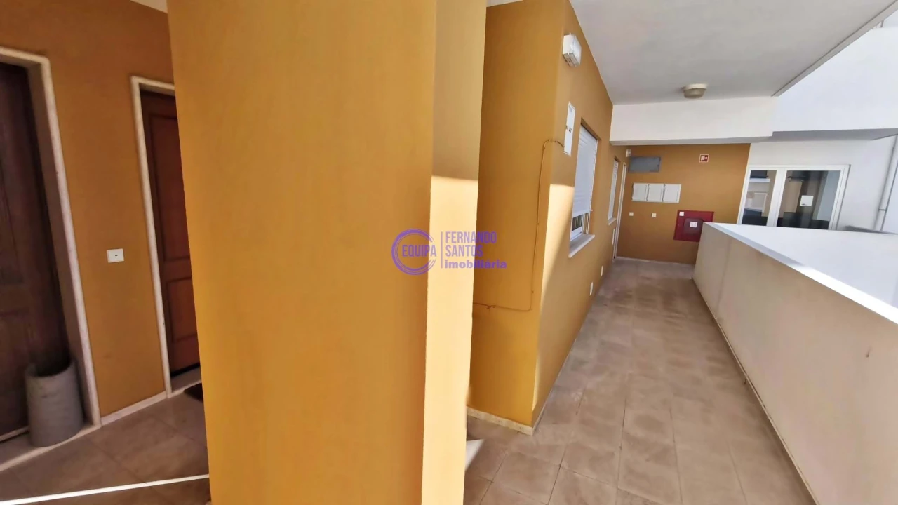 Apartamento T1 para Venda em Armação de Pera Foto 14