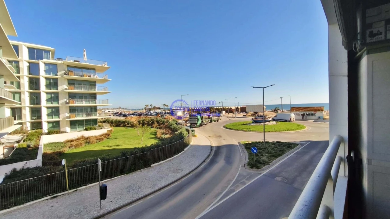 Apartamento T1 para Venda em Armação de Pera Foto 1