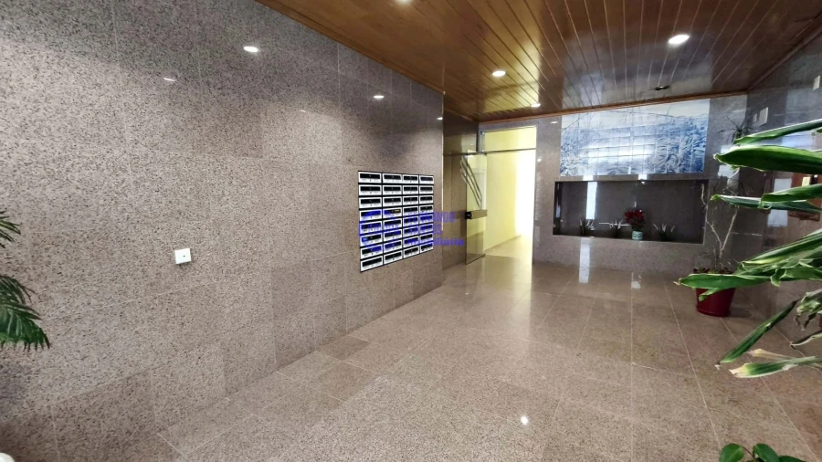 Apartamento T1 para Venda em Armação de Pera Foto 10