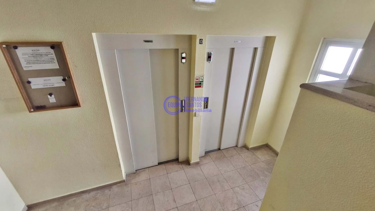 Apartamento T1 para Venda em Armação de Pera Foto 12