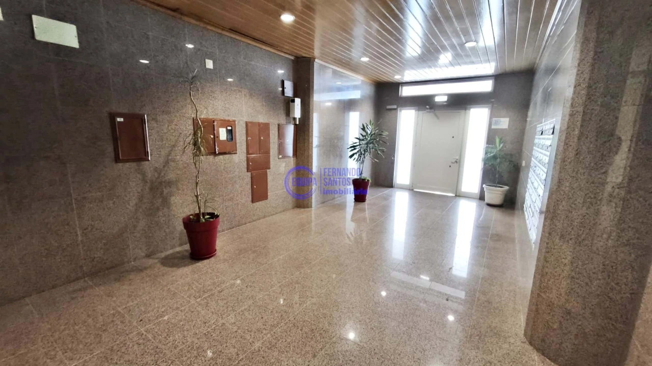 Apartamento T1 para Venda em Armação de Pera Foto 11