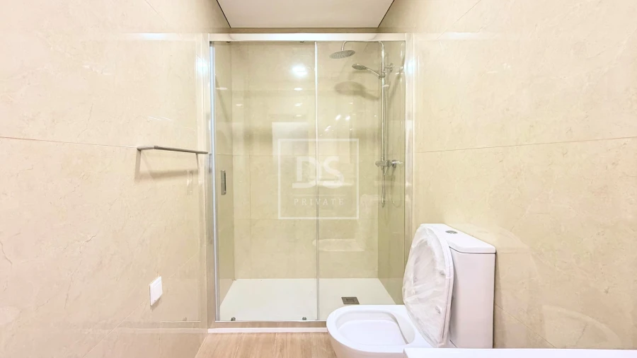 Moradia T3 para Venda em Oliveira (Santa Maria) Foto 8