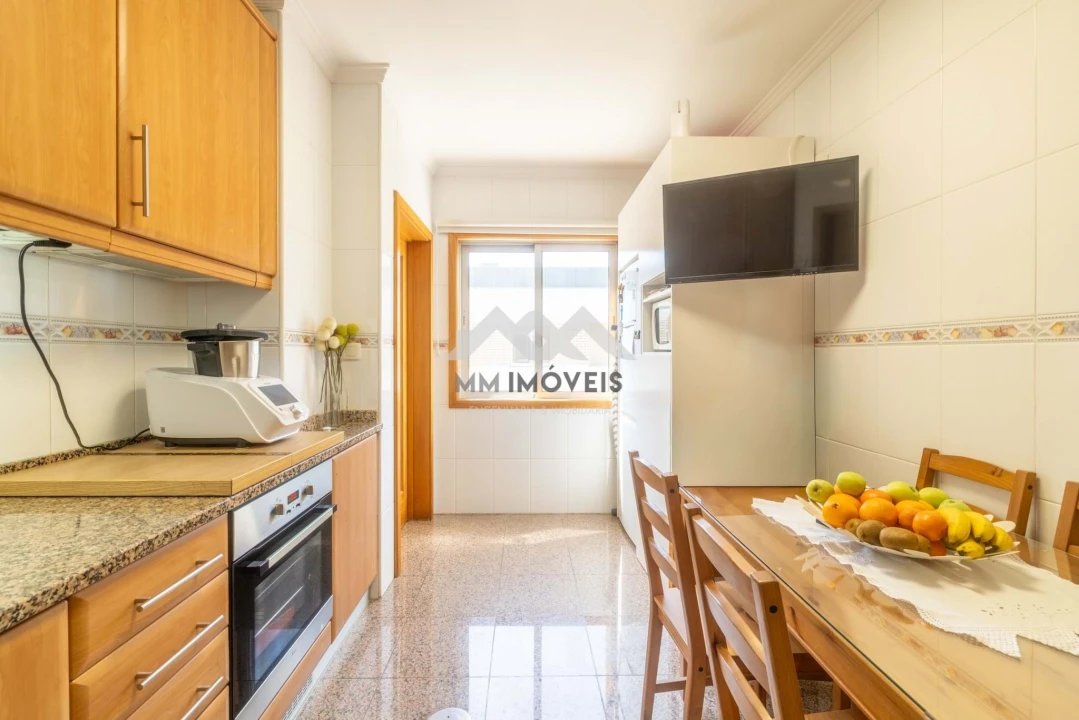 Apartamento T2 para Venda em Nogueira e Silva Escura Foto 30