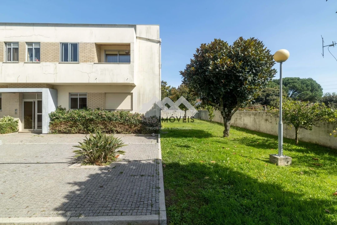 Apartamento T2 para Venda em Nogueira e Silva Escura Foto 46