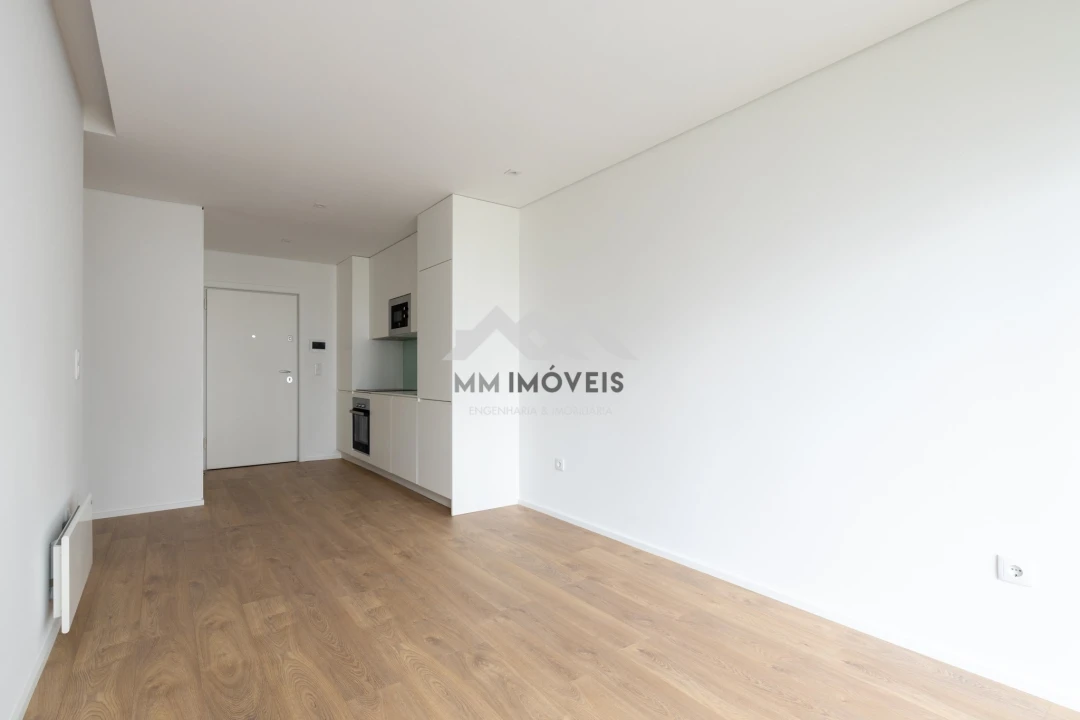 Apartamento T1 para Arrendamento em Paranhos Foto 4