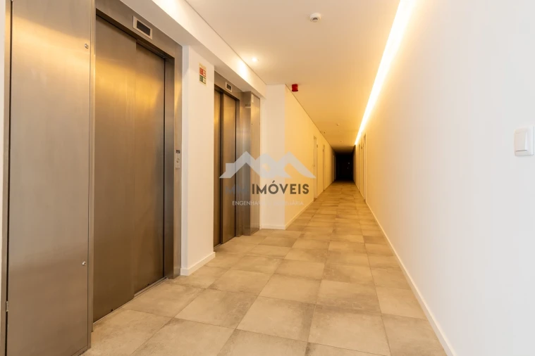 Apartamento T1 para Arrendamento em Paranhos Foto 16