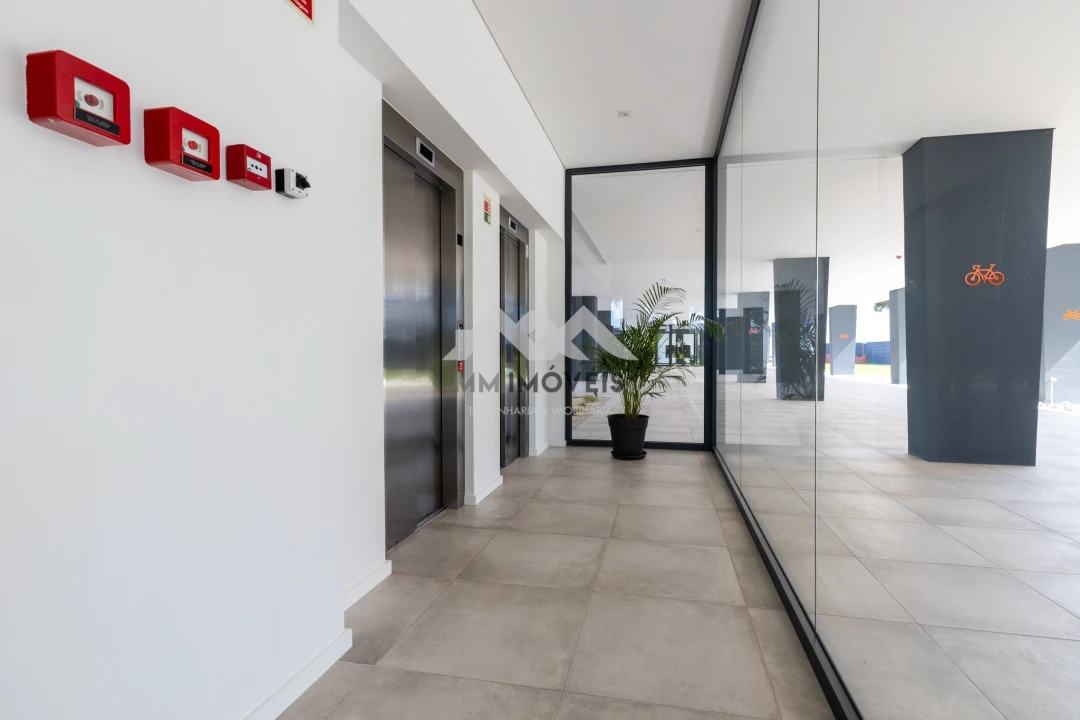 Apartamento T1 para Arrendamento em Paranhos Foto 20