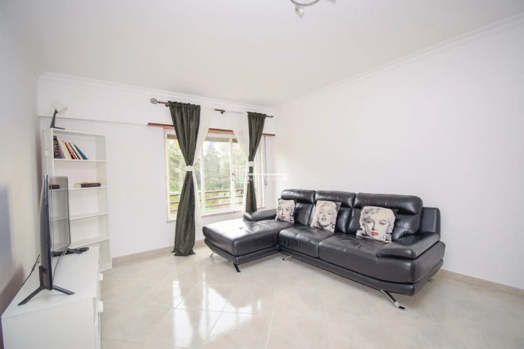 Apartamento T2 para Arrendamento em Agualva e Mira-Sintra Foto 4