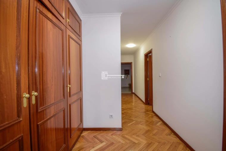 Apartamento T2 para Arrendamento em Agualva e Mira-Sintra Foto 10