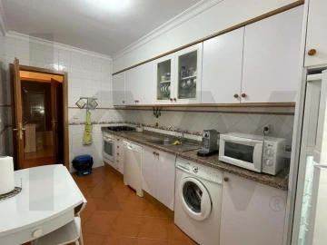 Apartamento T1 para Arrendamento férias em Armação de Pera