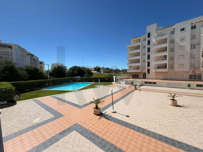 Apartamento T1 para Arrendamento férias em Armação de Pera Foto 13