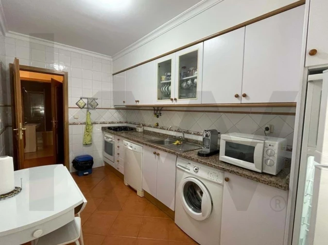 Apartamento T1 para Arrendamento férias em Armação de Pera Foto 9