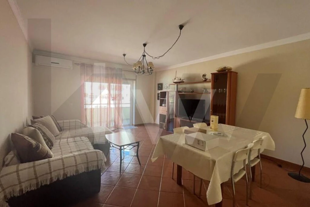 Apartamento T1 para Arrendamento férias em Armação de Pera Foto 8