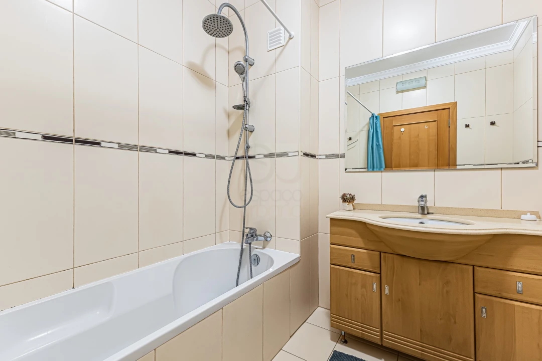 Apartamento T2 para Venda em Armação de Pera Foto 20