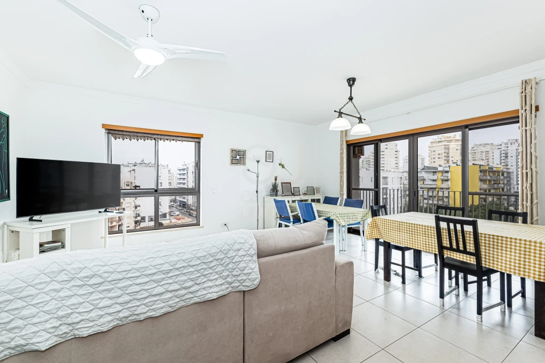 Apartamento T2 para Venda em Armação de Pera Foto 8