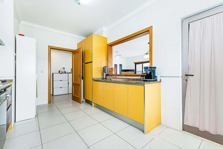 Apartamento T2 para Venda em Armação de Pera Foto 7