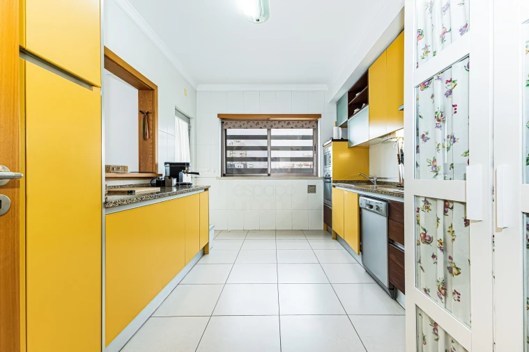 Apartamento T2 para Venda em Armação de Pera Foto 5