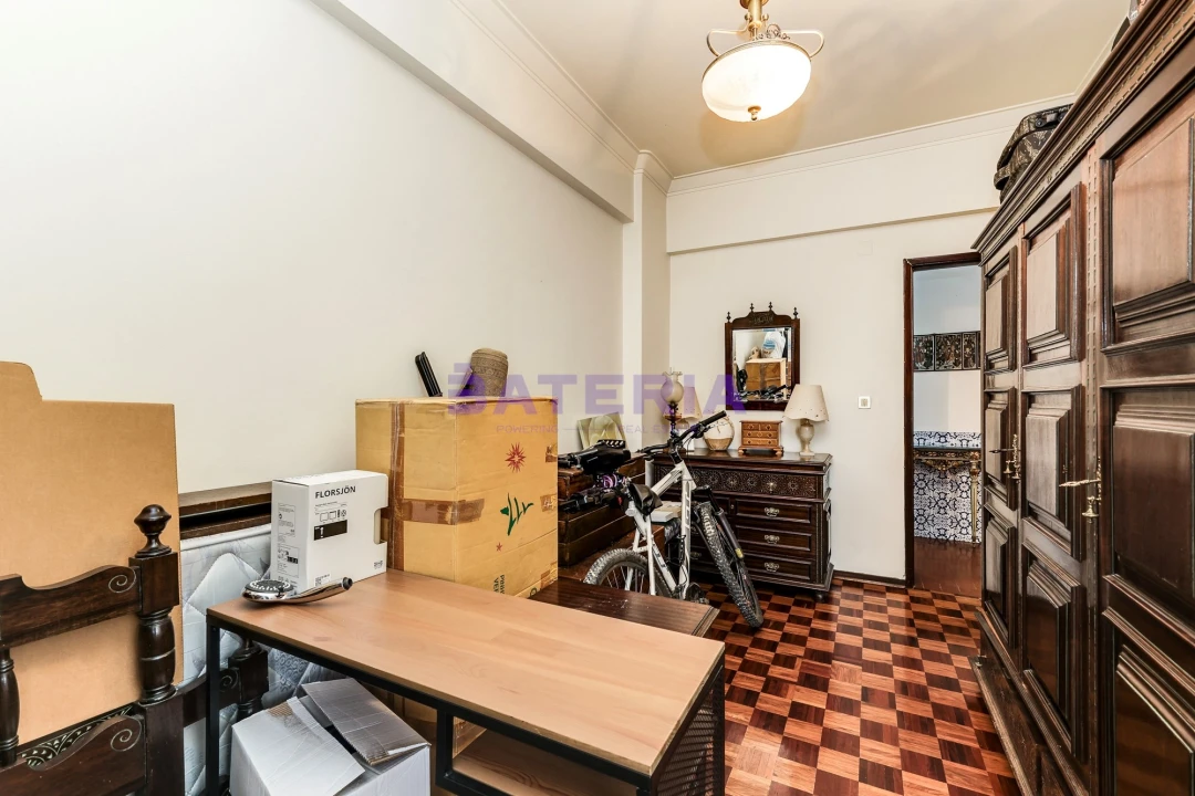 Apartamento T3 para Venda em Algés, Linda-A-Velha e Cruz Quebrada-Dafundo Foto 14