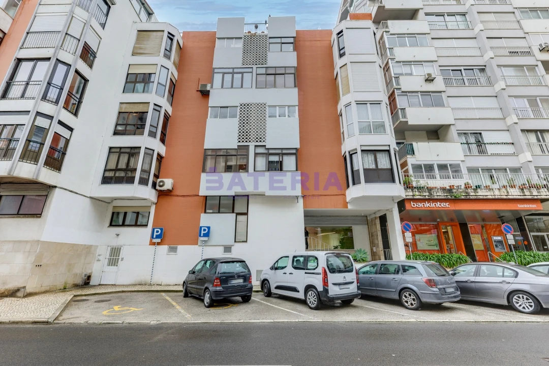 Apartamento T3 para Venda em Algés, Linda-A-Velha e Cruz Quebrada-Dafundo Foto 21