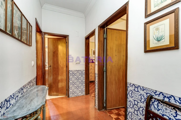 Apartamento T3 para Venda em Algés, Linda-A-Velha e Cruz Quebrada-Dafundo Foto 10