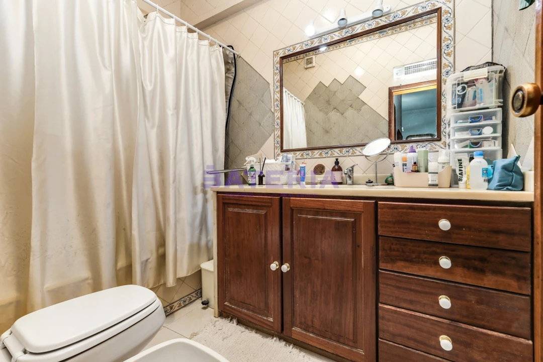 Apartamento T3 para Venda em Algés, Linda-A-Velha e Cruz Quebrada-Dafundo Foto 18