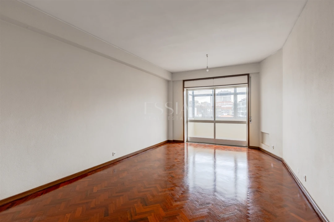 Apartamento T3 para Venda em Bonfim Foto 2