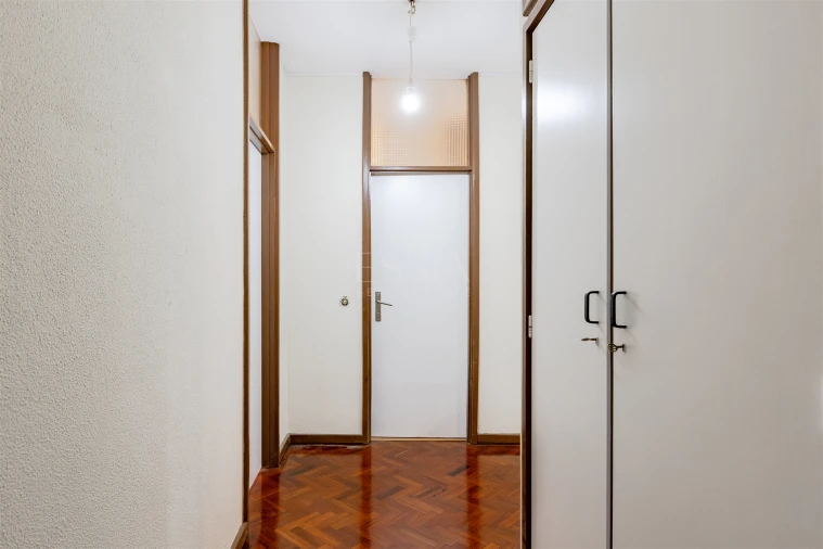 Apartamento T3 para Venda em Bonfim Foto 16