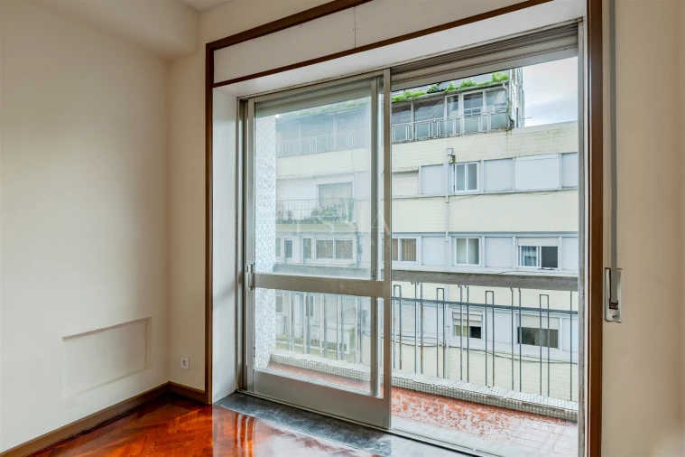 Apartamento T3 para Venda em Bonfim Foto 25
