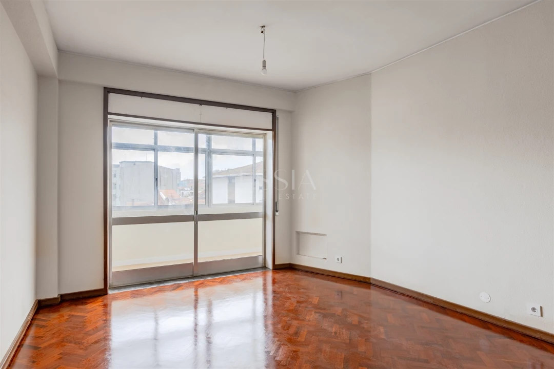 Apartamento T3 para Venda em Bonfim Foto 3