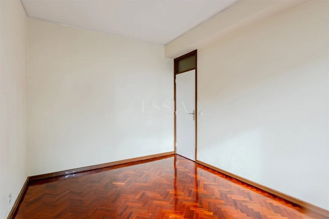 Apartamento T3 para Venda em Bonfim Foto 27