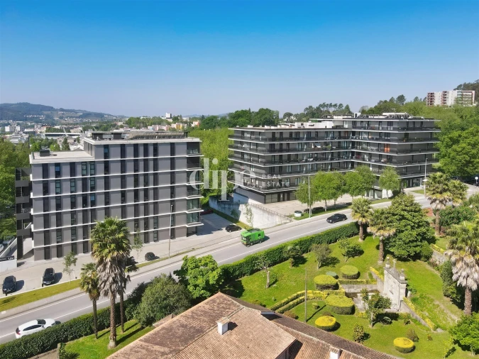 Apartamento T1 para Arrendamento em Azurem Foto 4