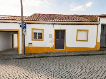 Moradia T3 para Venda em Povoa de São Miguel