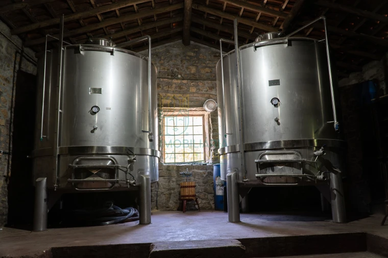 Quinta T8 para Venda em Lamas Foto 13