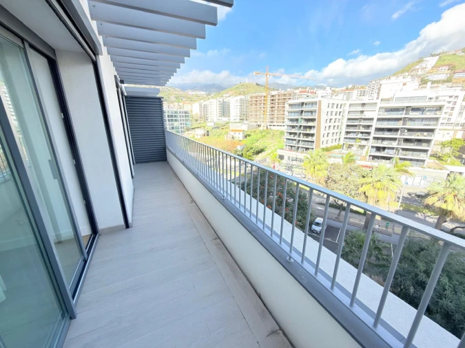 Apartamento T2 para Venda em São Martinho Foto 4