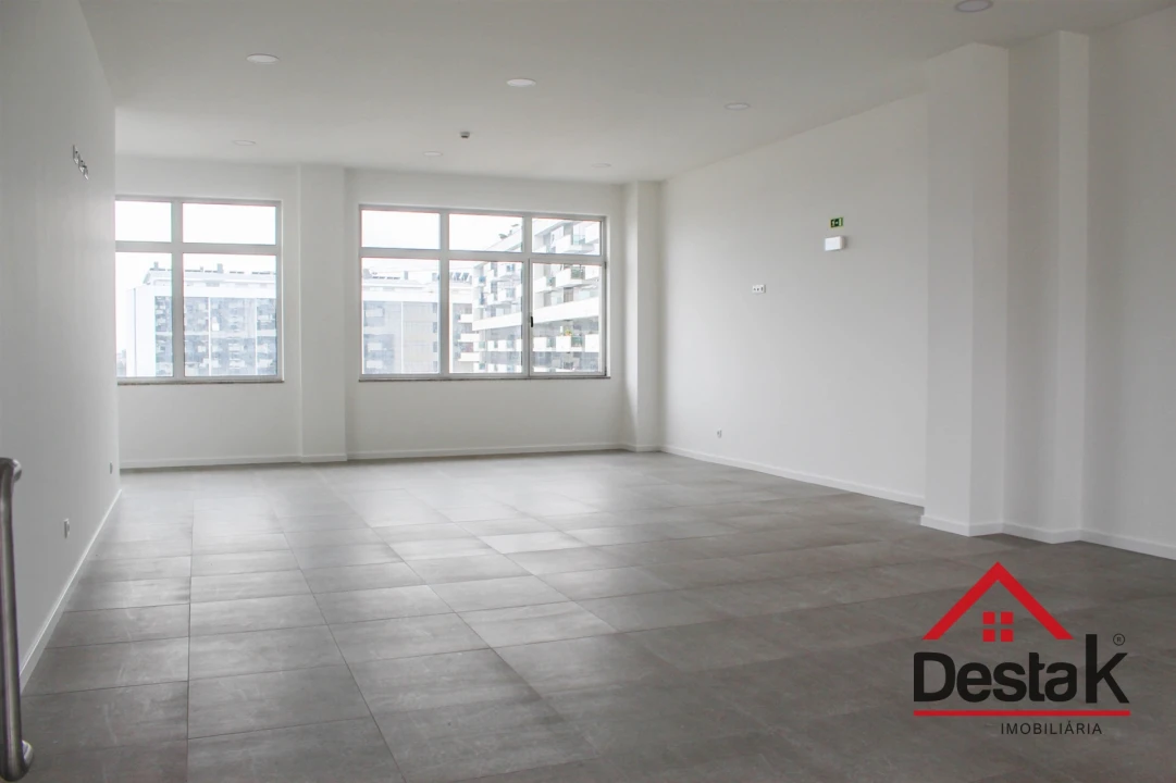 Loja para Venda em Ranhados Foto 1