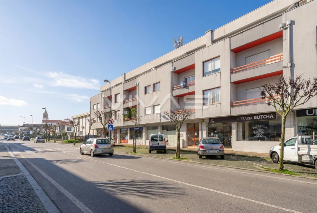 Apartamento T3 para Venda em Vila Verde e Barbudo Foto 17