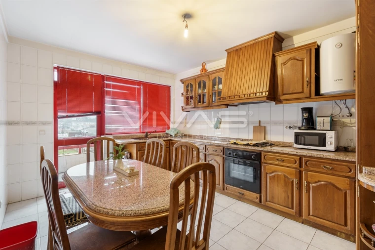 Apartamento T3 para Venda em Vila Verde e Barbudo Foto 2