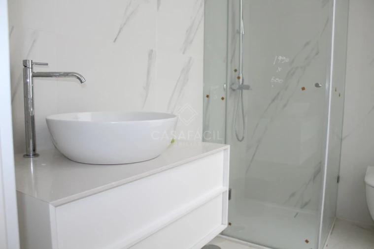 Apartamento T1 para Arrendamento em Alcochete Foto 7