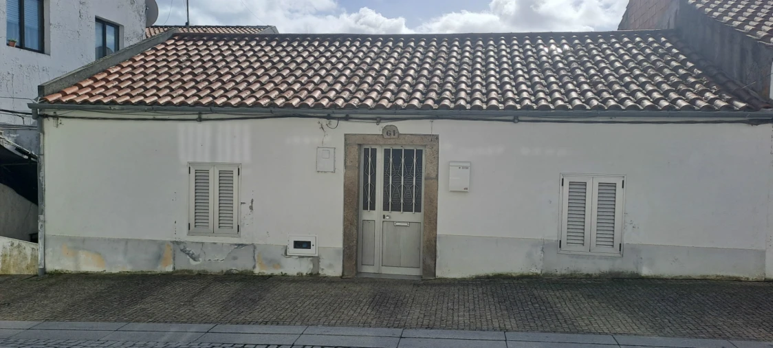Moradia T2 para Venda em Miranda do Douro Foto 2