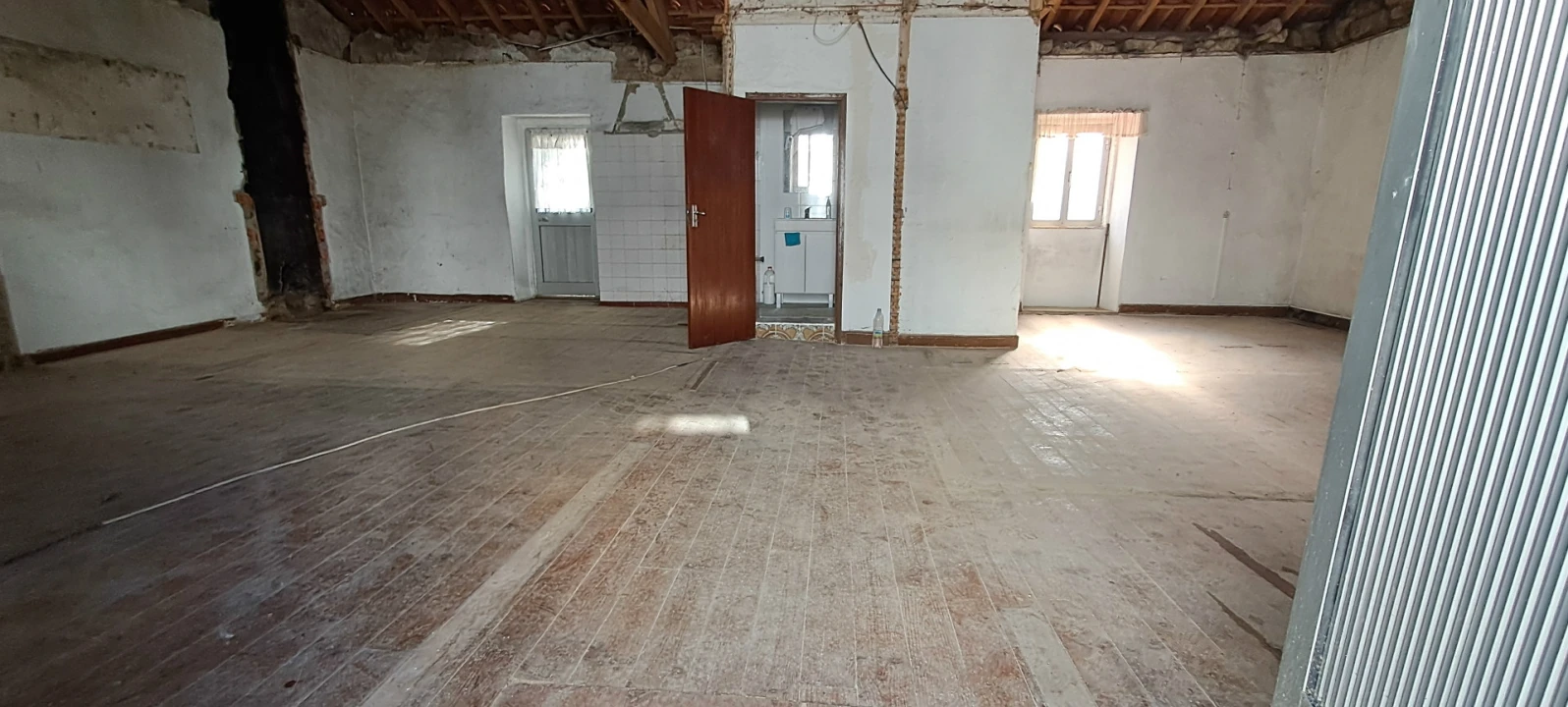 Moradia T2 para Venda em Miranda do Douro Foto 6