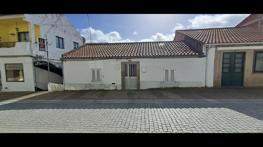 Moradia T2 para Venda em Miranda do Douro