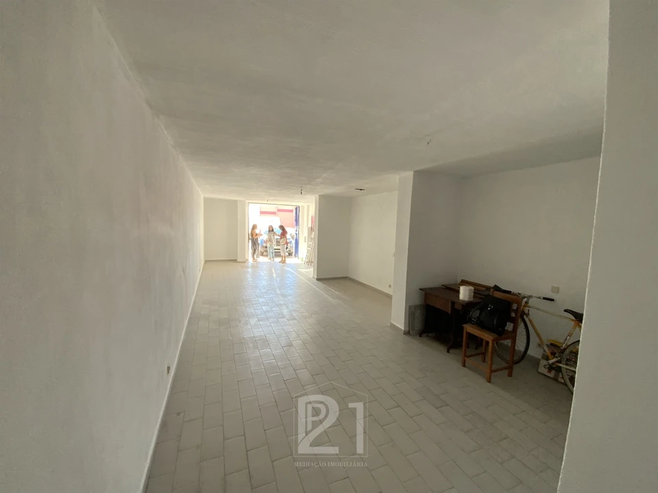 Garagem para Venda em Cacém e São Marcos Foto 3