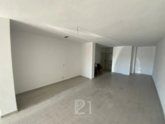 Garagem para Venda em Cacém e São Marcos Foto 4