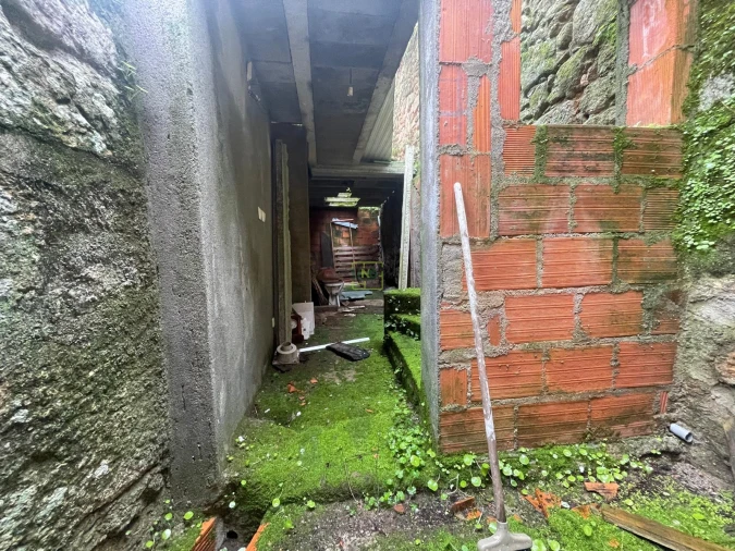 Moradia T1 para Venda em Póvoa de Rio de Moinhos e Cafede Foto 12