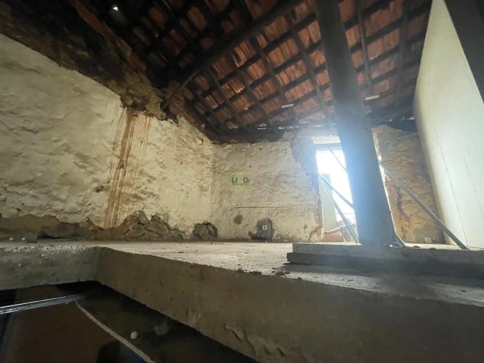 Moradia T1 para Venda em Póvoa de Rio de Moinhos e Cafede Foto 8