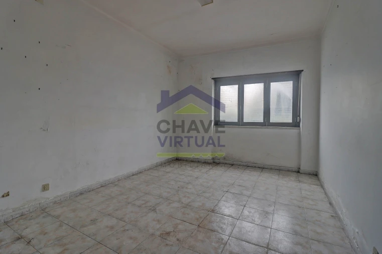 Moradia T4 para Venda em Bombarral e Vale Covo Foto 5