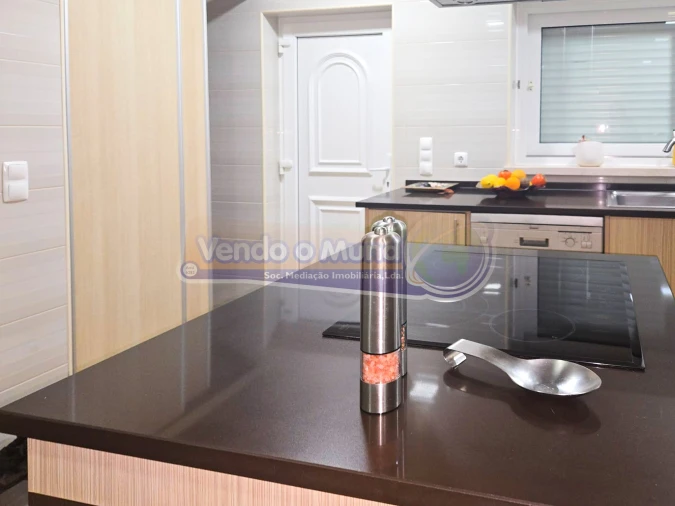 Moradia T4 para Venda em Salvaterra de Magos e Foros de Salvaterra Foto 3