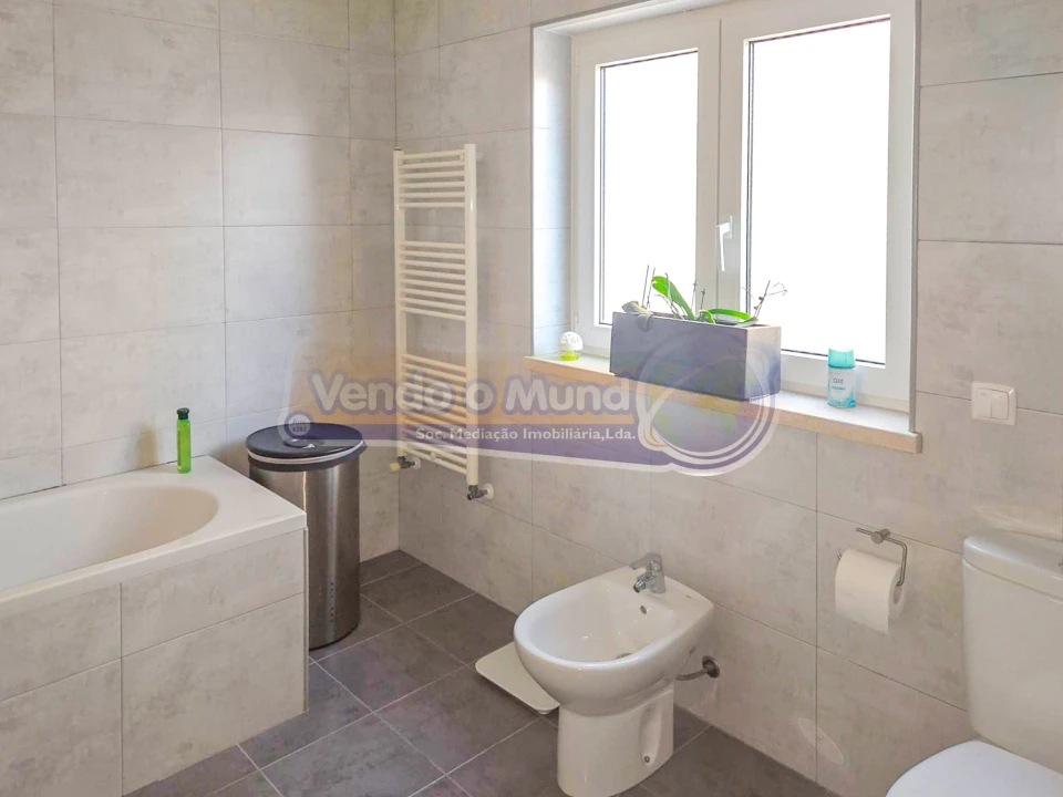 Moradia T4 para Venda em Salvaterra de Magos e Foros de Salvaterra Foto 11