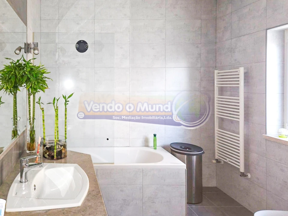 Moradia T4 para Venda em Salvaterra de Magos e Foros de Salvaterra Foto 12