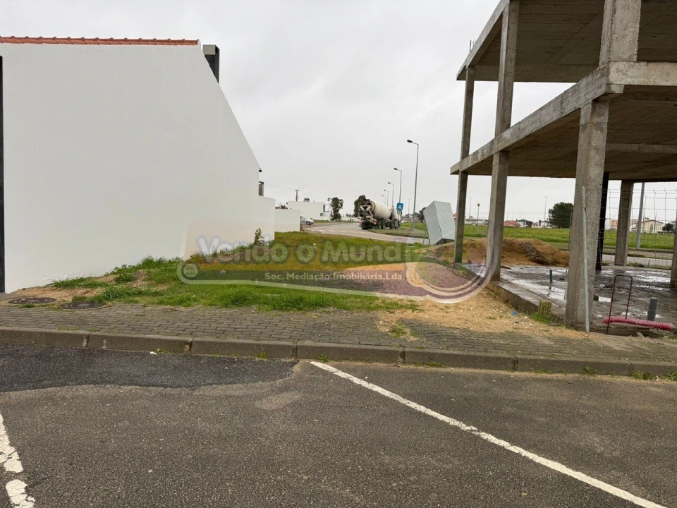 Terreno para Venda em Salvaterra de Magos e Foros de Salvaterra Foto 2